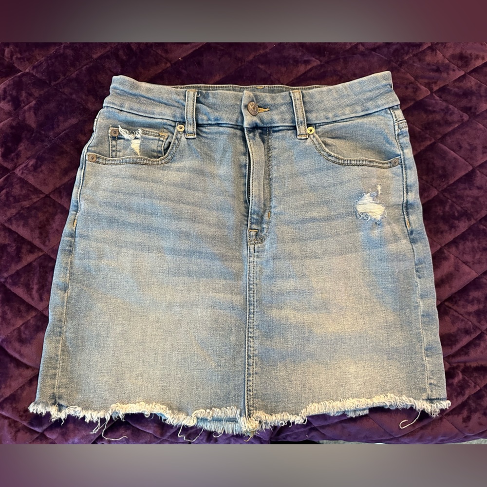 American Eagle size 8 mini skirt